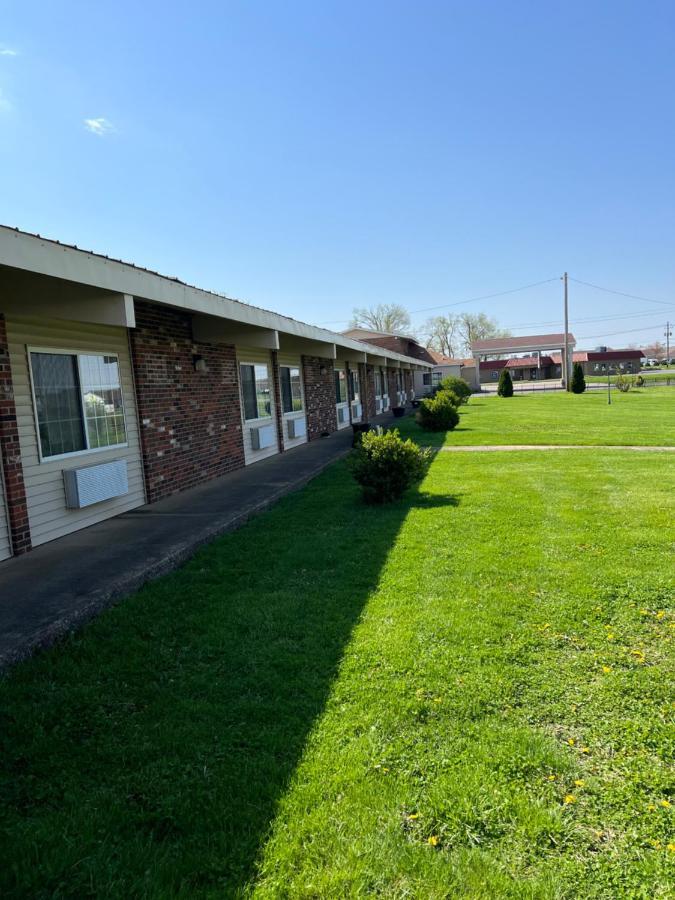 Town & Country Motel Clinton Екстериор снимка