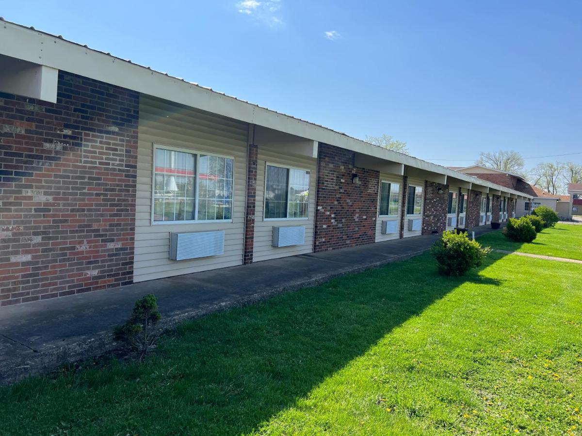 Town & Country Motel Clinton Екстериор снимка