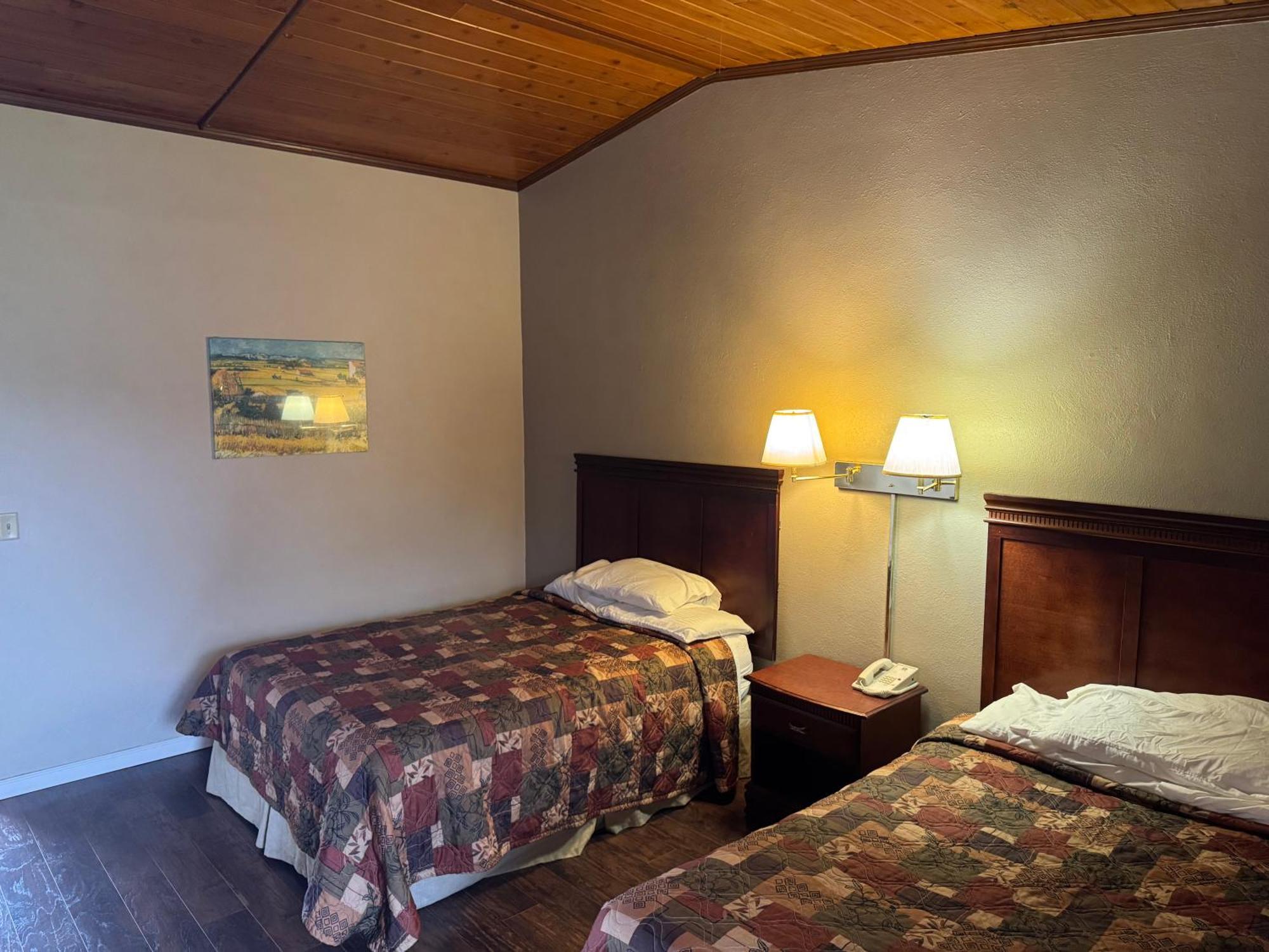 Town & Country Motel Clinton Екстериор снимка