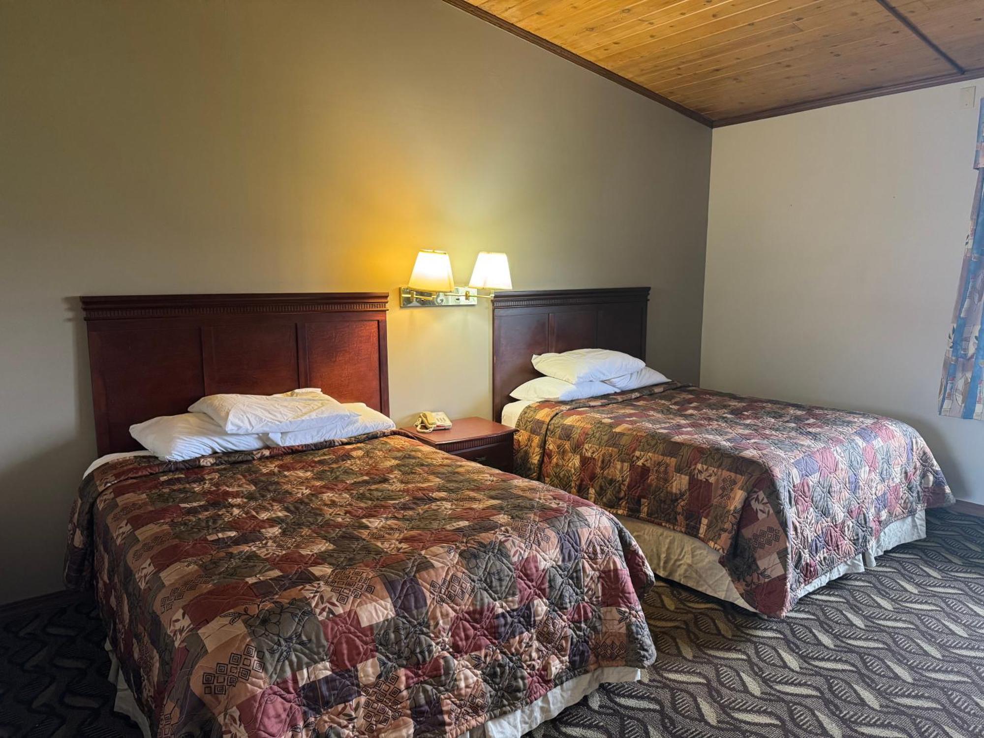 Town & Country Motel Clinton Екстериор снимка